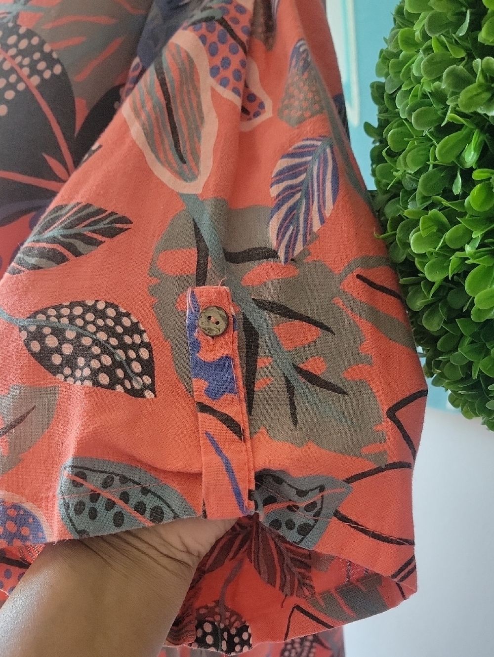 Women’s Floral V-Neck Tunic Top in Coral - Picture 7 of 12